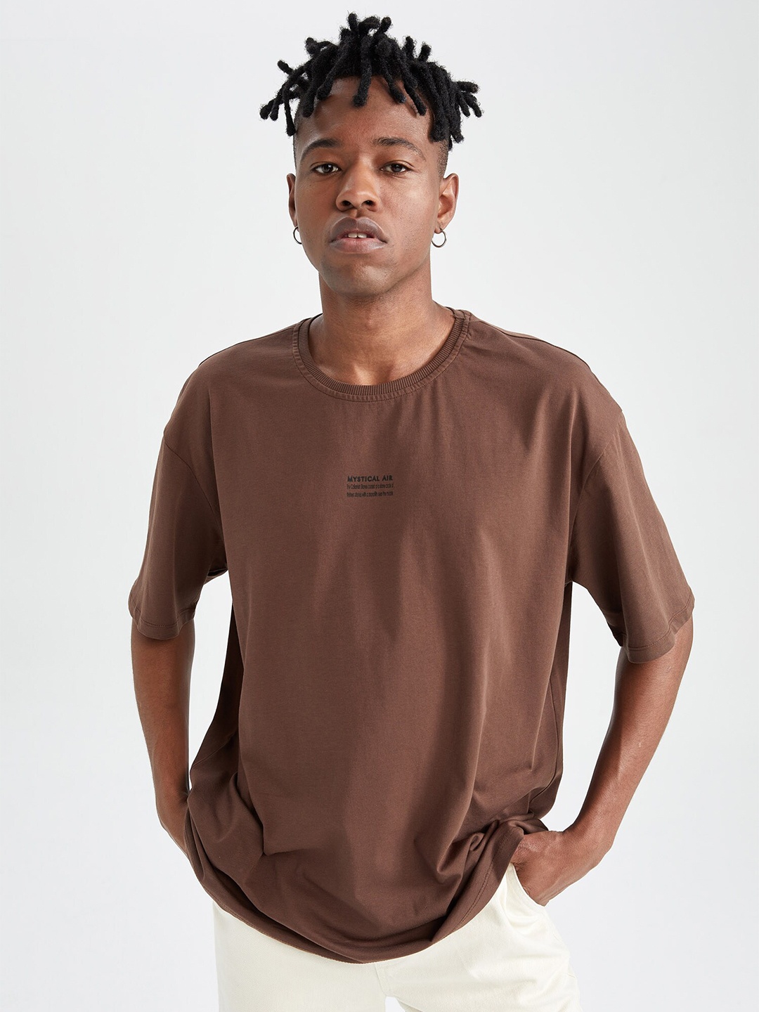 

DeFacto Round Neck Drop Shoulder Sleeves Cotton T-shirt, Brown