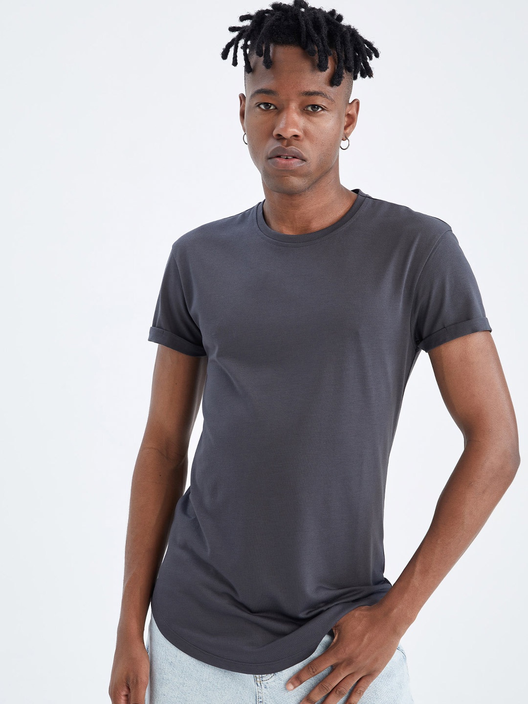

DeFacto Round Neck Short Sleeves T-shirt, Charcoal