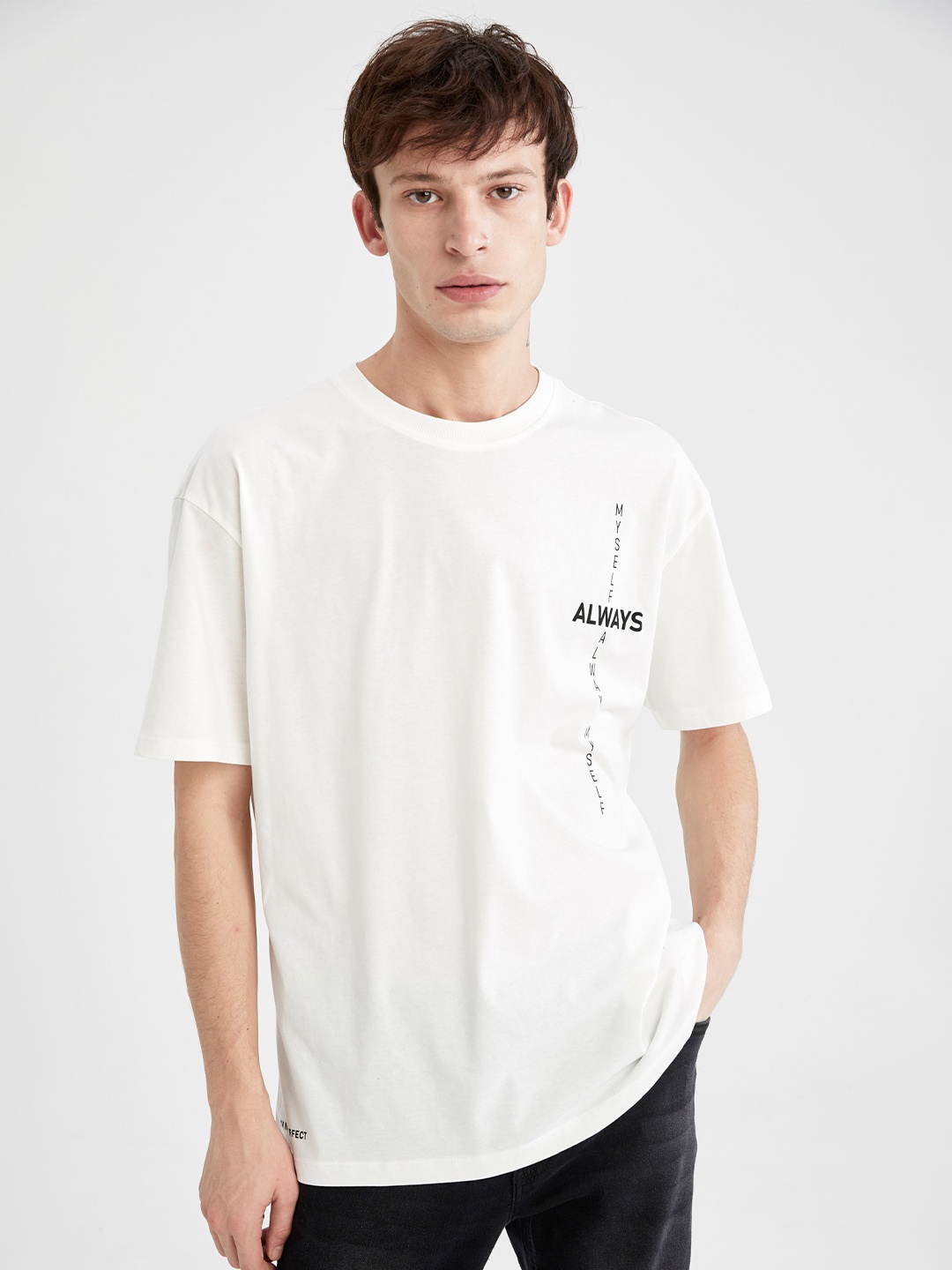 

DeFacto Typography Printed Drop-Shoulder Sleeves Pure Cotton Loose Fit T-shirt, White