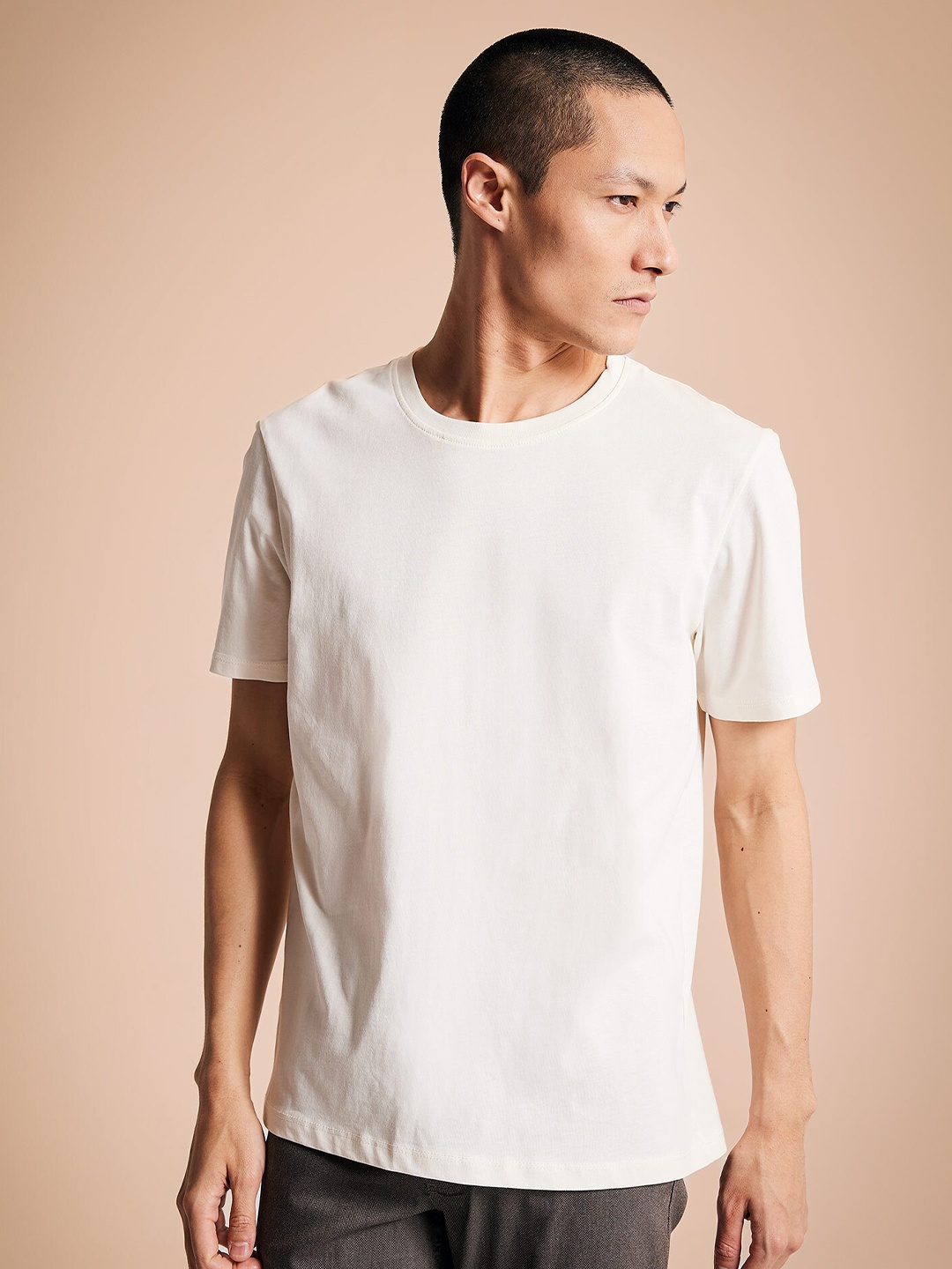 

DeFacto Round Neck Pure Cotton T-shirt, Off white