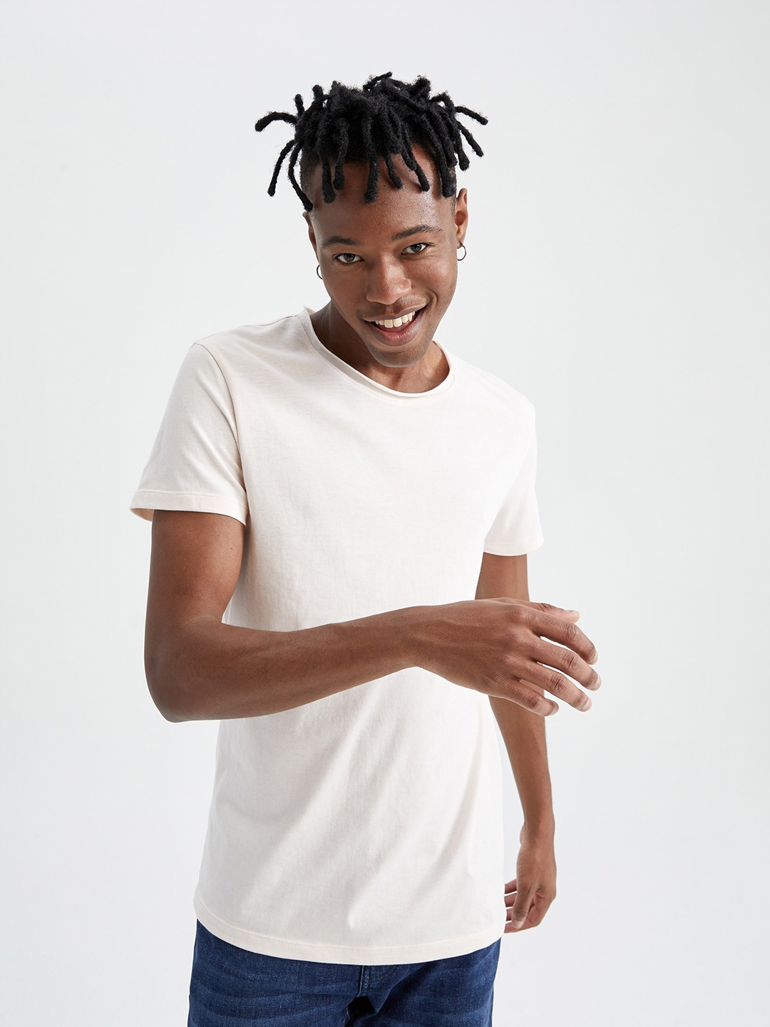 

DeFacto Round Neck Cotton T-shirt, White