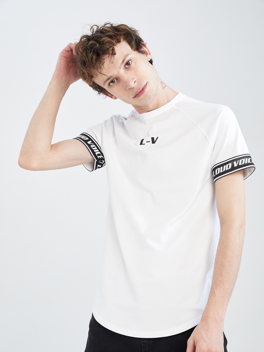 

DeFacto Raglan Sleeves Typography Printed T-shirt, White