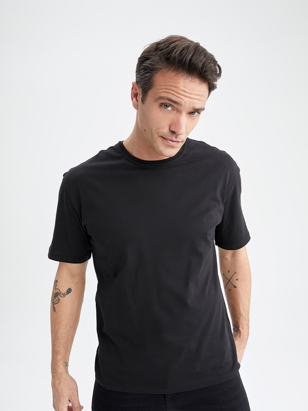 

DeFacto Short Sleeve Round Neck Pure Cotton T-shirt, Black