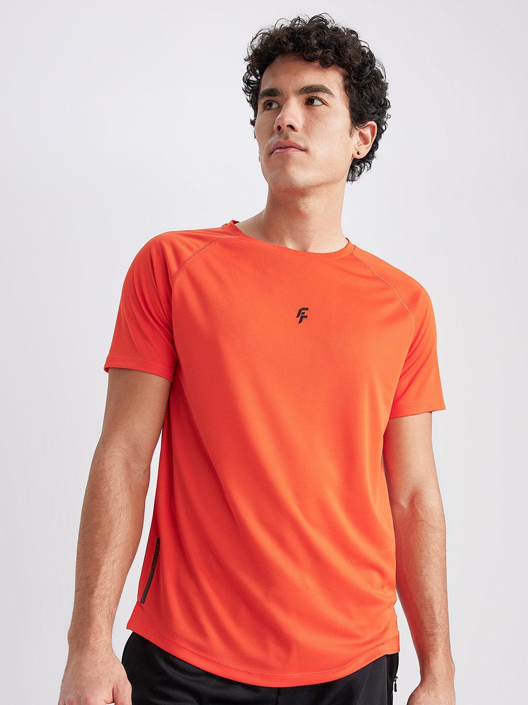 

DeFacto Round Neck Raglan Sleeves T-shirt, Orange