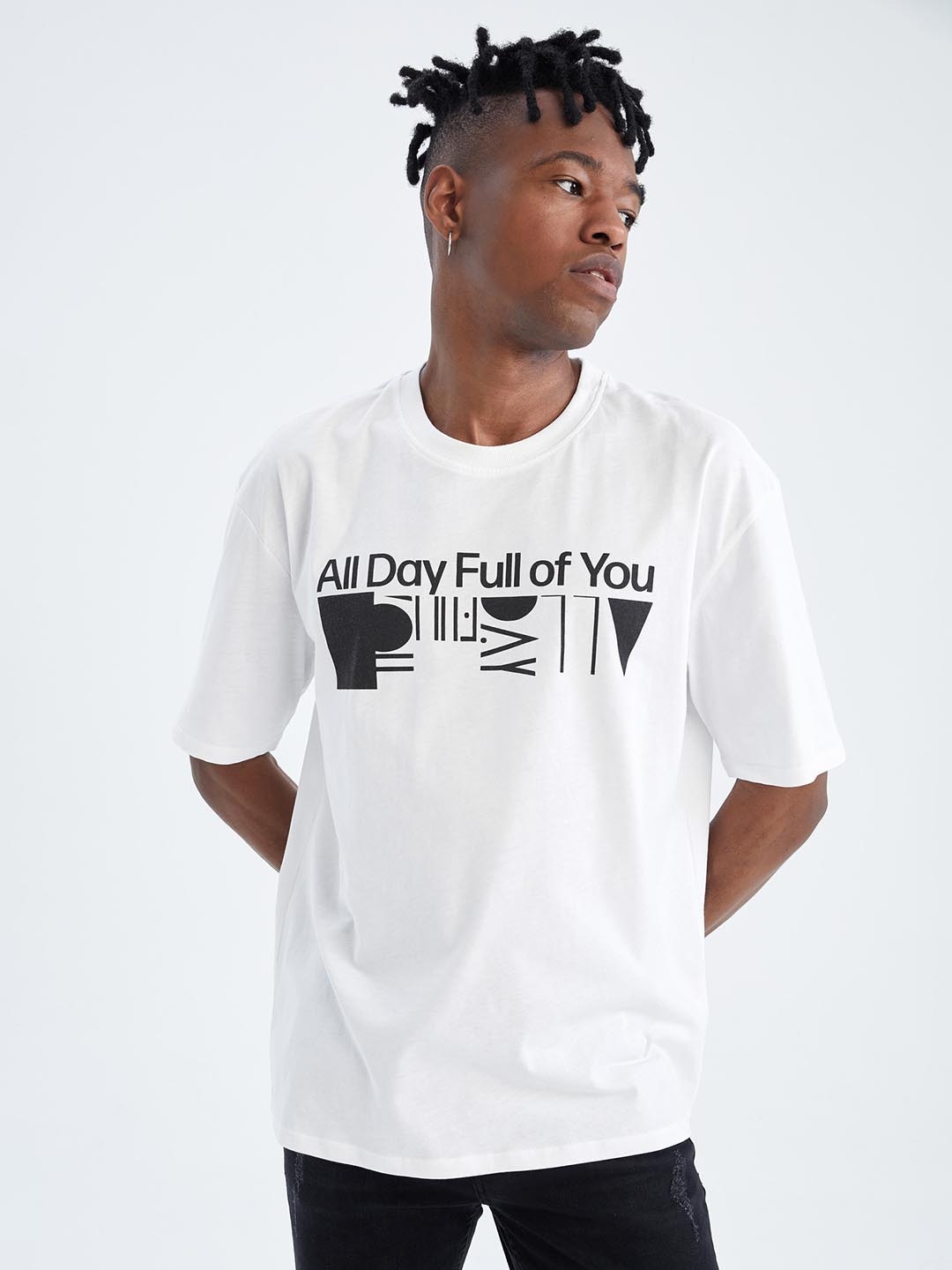 

DeFacto Typography Printed Drop Shoulder Pure Cotton Loose Fit T-shirt, White