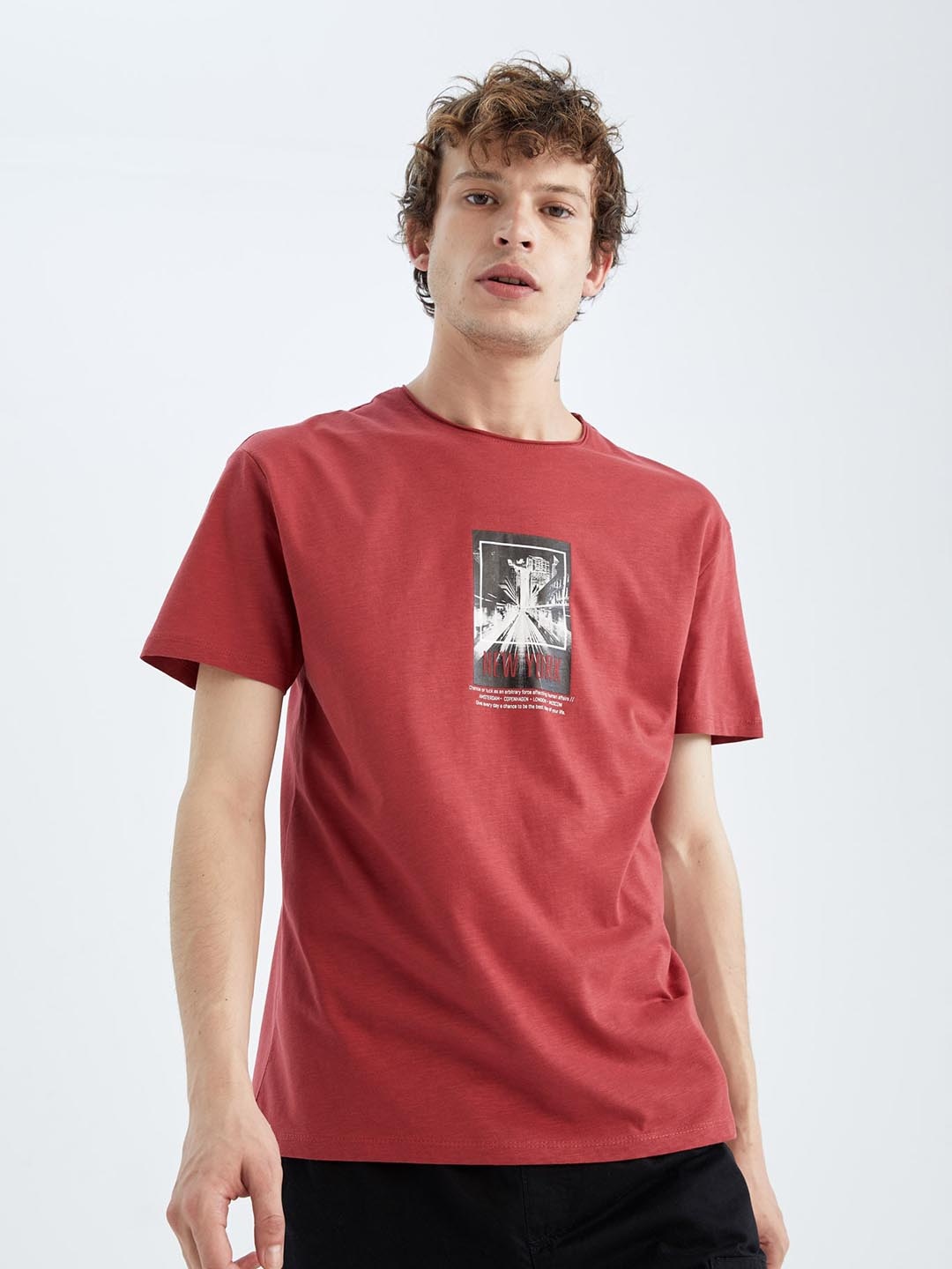 

DeFacto Graphic Printed Knitted Pure Cotton T-Shirt, Maroon