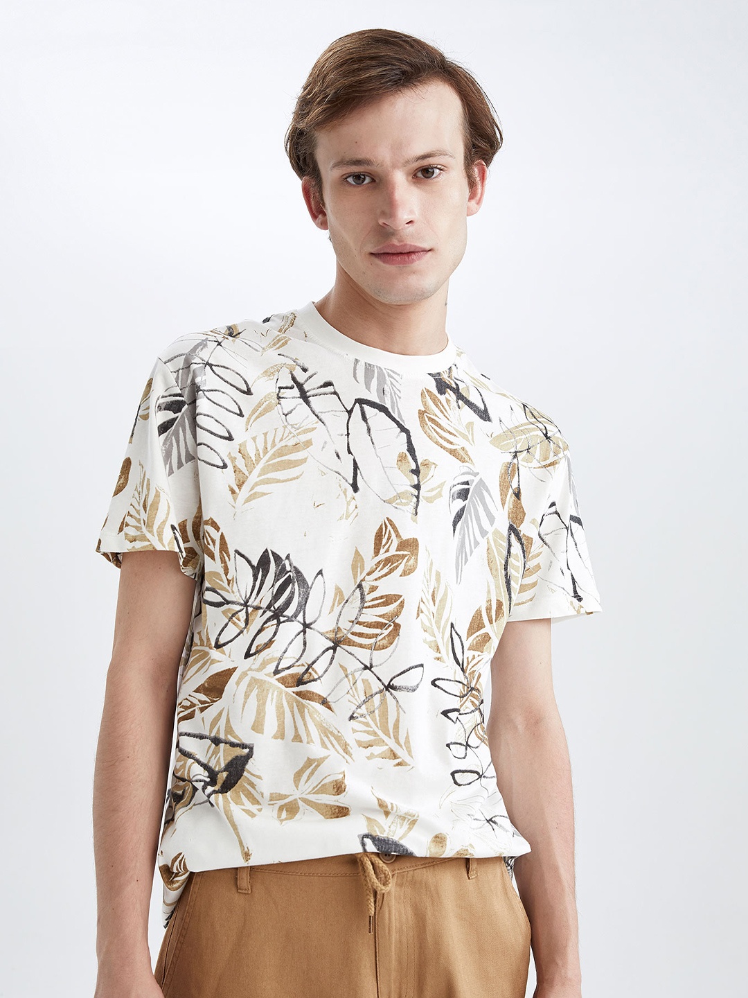 

DeFacto Tropical Printed Pure Cotton T-shirt, White