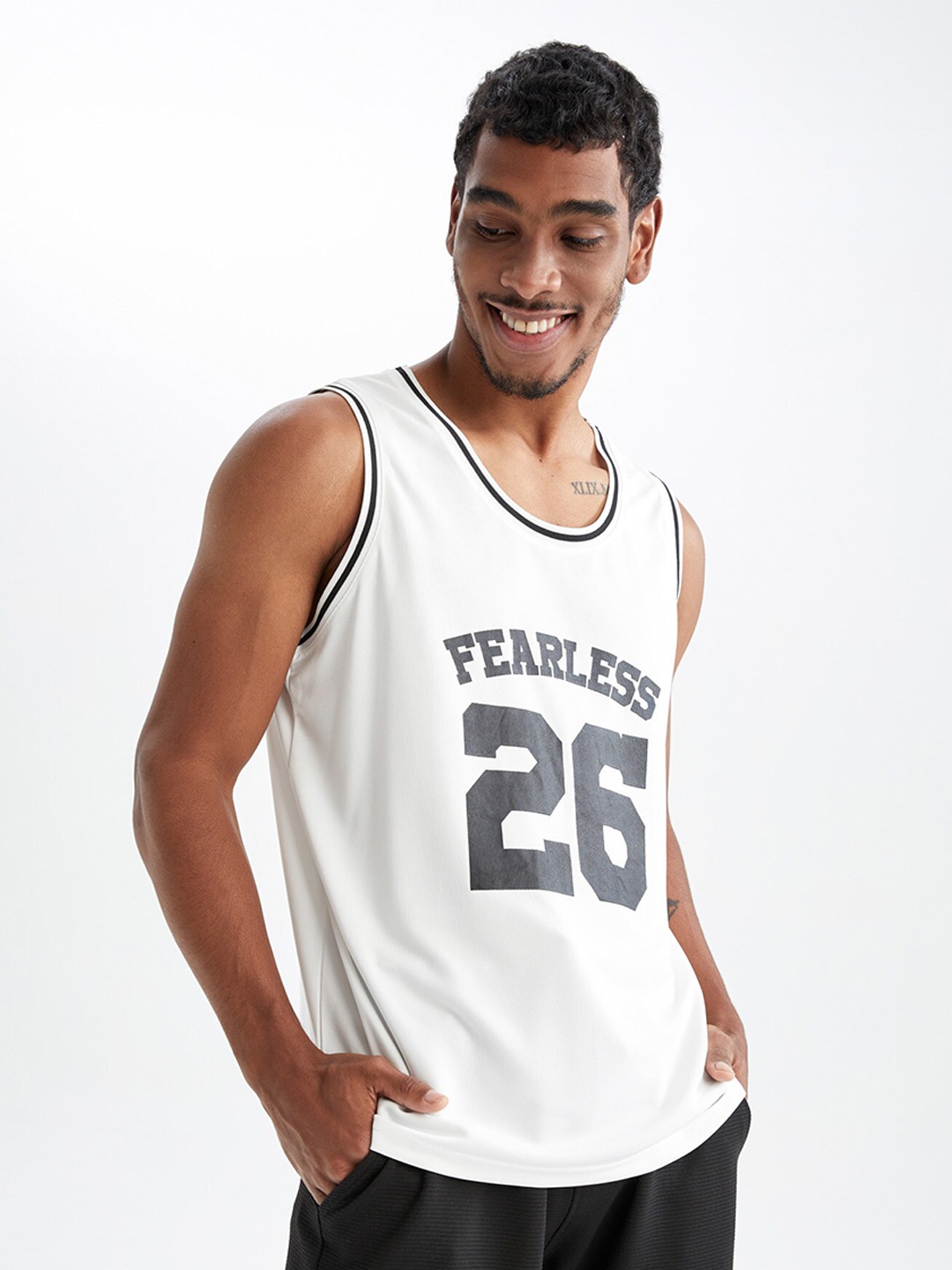 

DeFacto Varsity Printed Round Neck Sleeveless T-shirt, White
