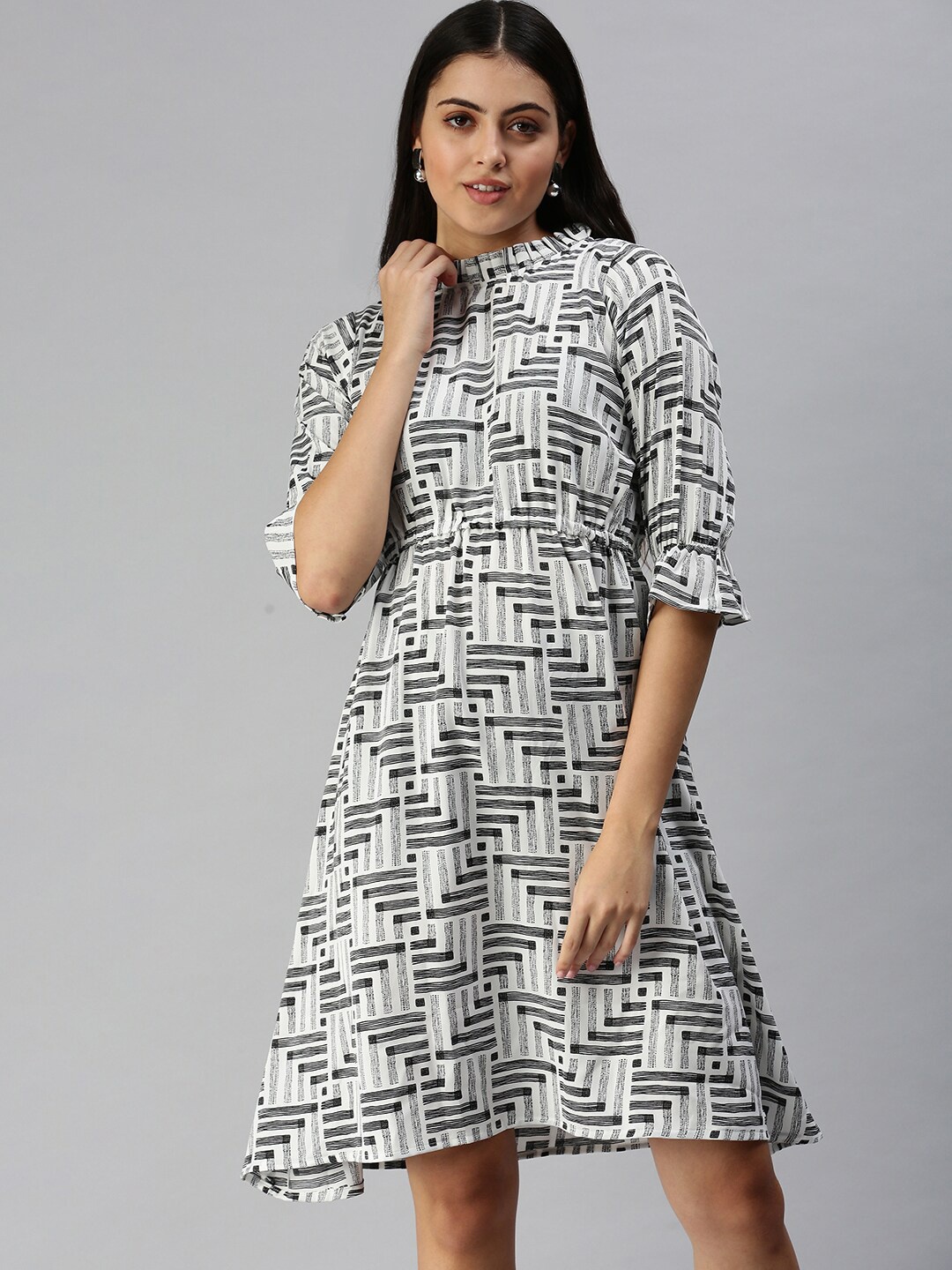 

SHOWOFF High Neck Geometric Printed Monochrome A-Line Dress, White