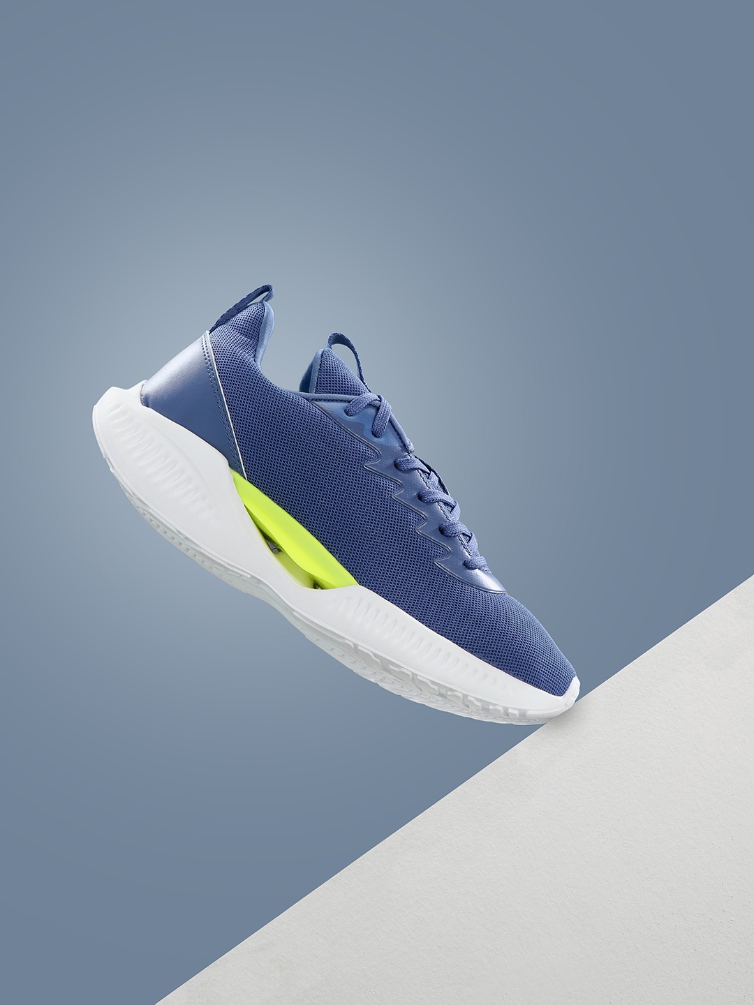 

HRX by Hrithik Roshan Men Stride Running shoe, Blue