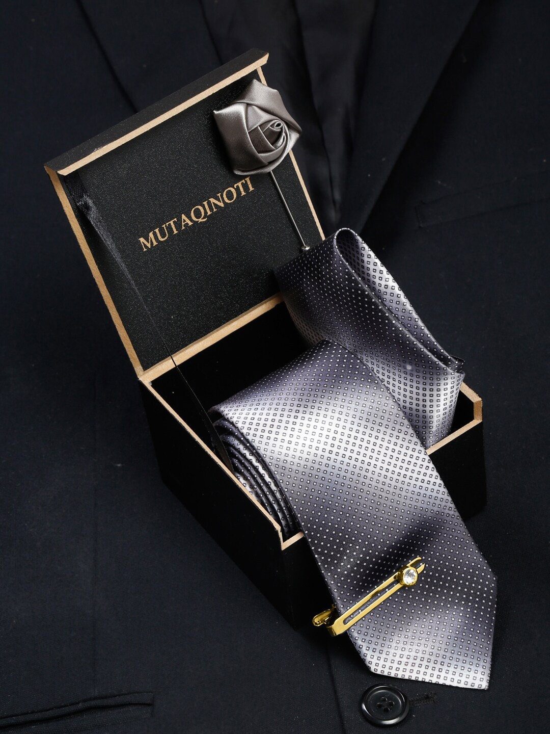 

MUTAQINOTI Men Set Of 4 Formal Accessory Gift Set, Grey