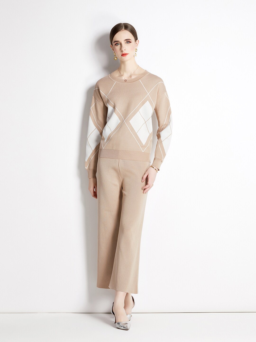 

JC Collection Women Printed Sweatshirt with Trousers, Beige
