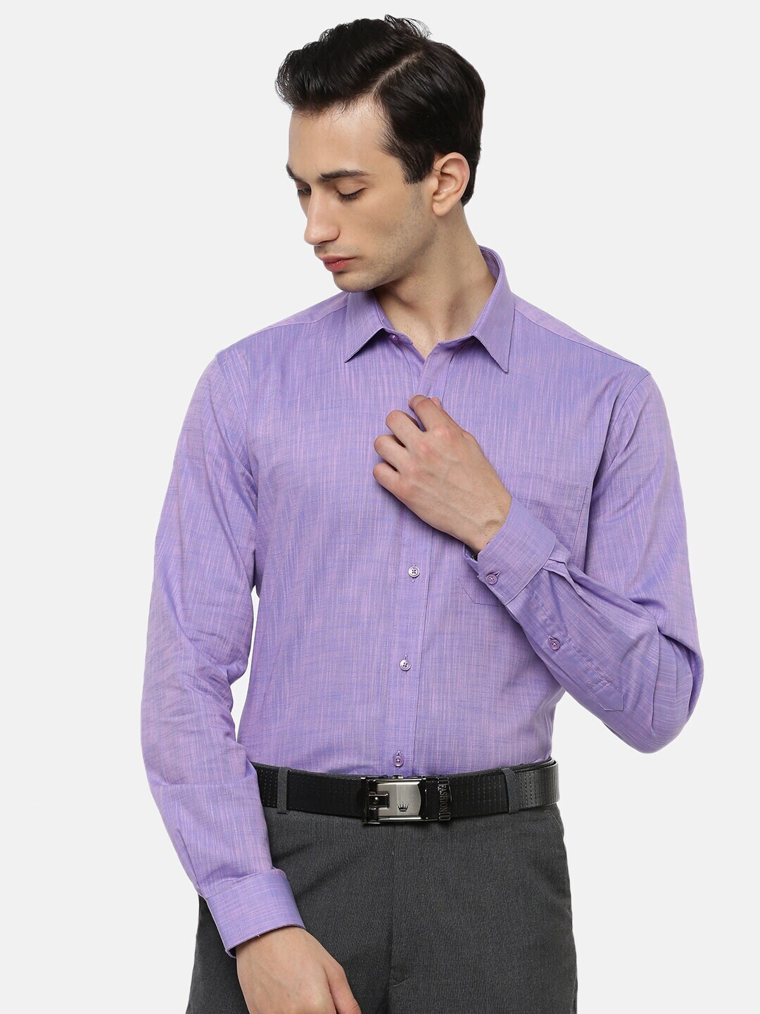 

Ramraj Men Solid Spread Collar Full Sleeve Formal Shirt, Purple