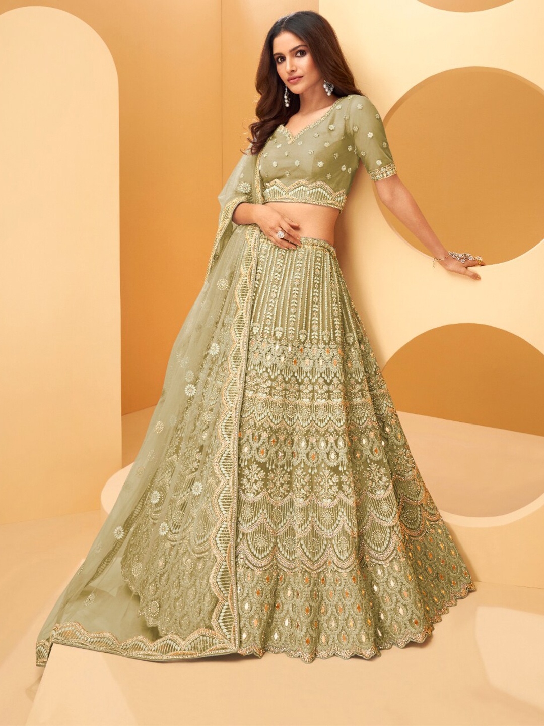 

Angroop Floral Embroidered Sequinned Semi-Stitched Lehenga Choli With Dupatta, Olive