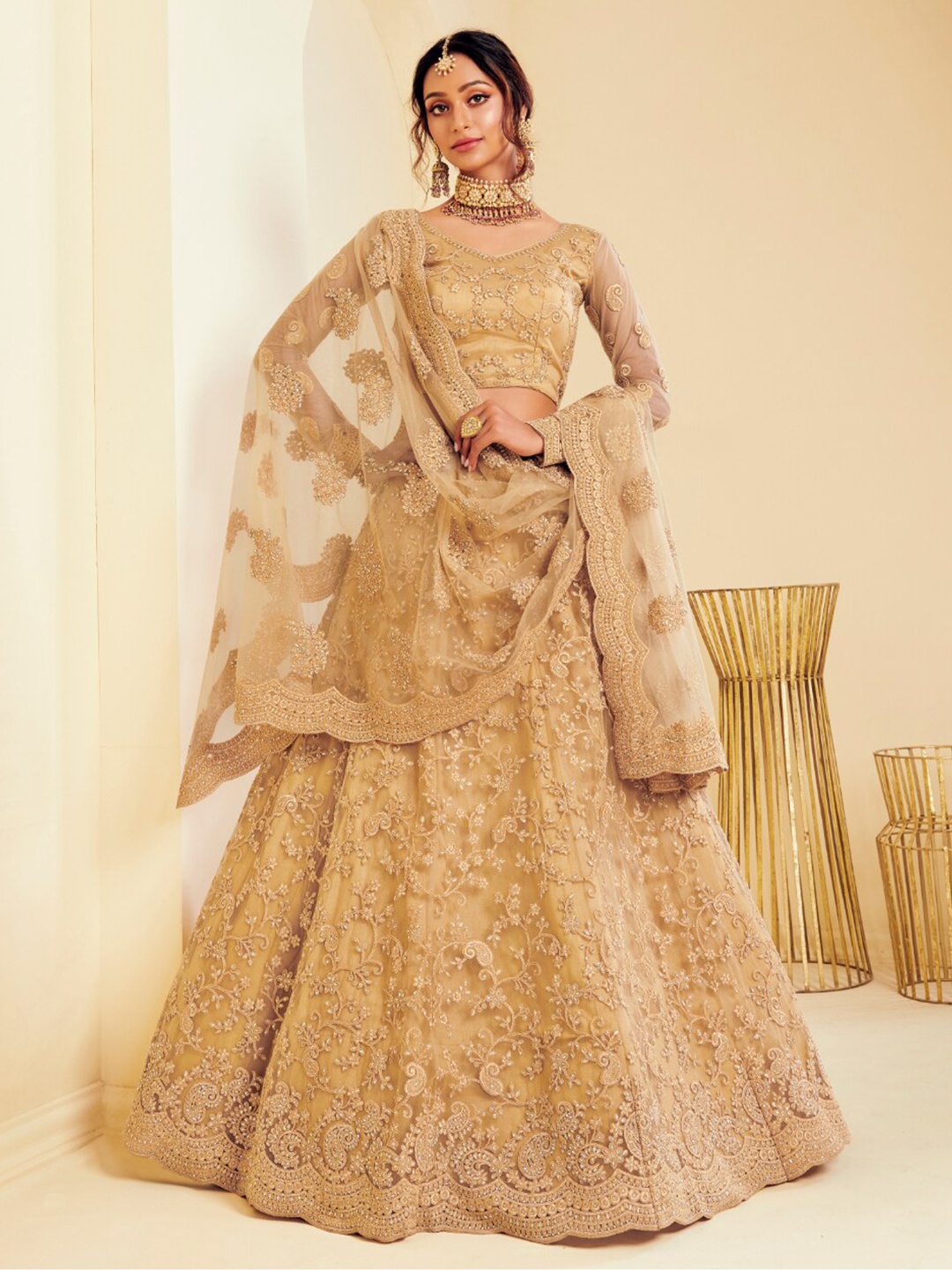 

Angroop Embroidered Thread Work Semi-Stitched Lehenga & Unstitched Blouse With Dupatta, Gold