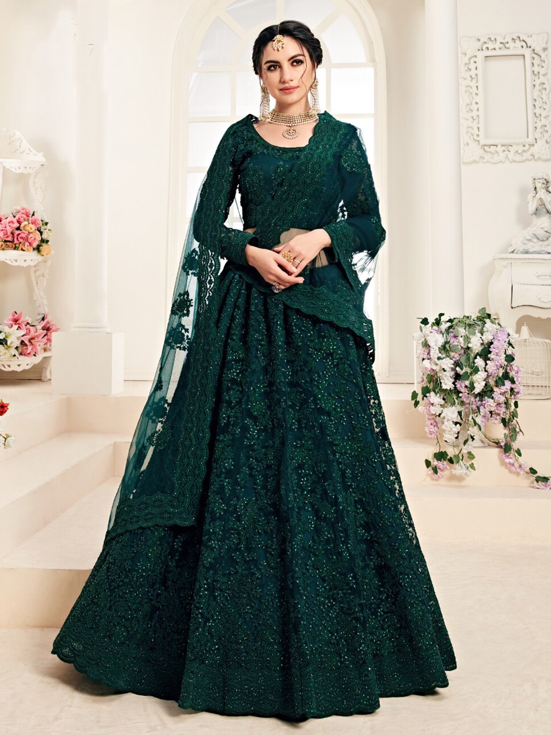 

Angroop Embroidered Semi-Stitched Lehenga & Unstitched Blouse With Dupatta, Green