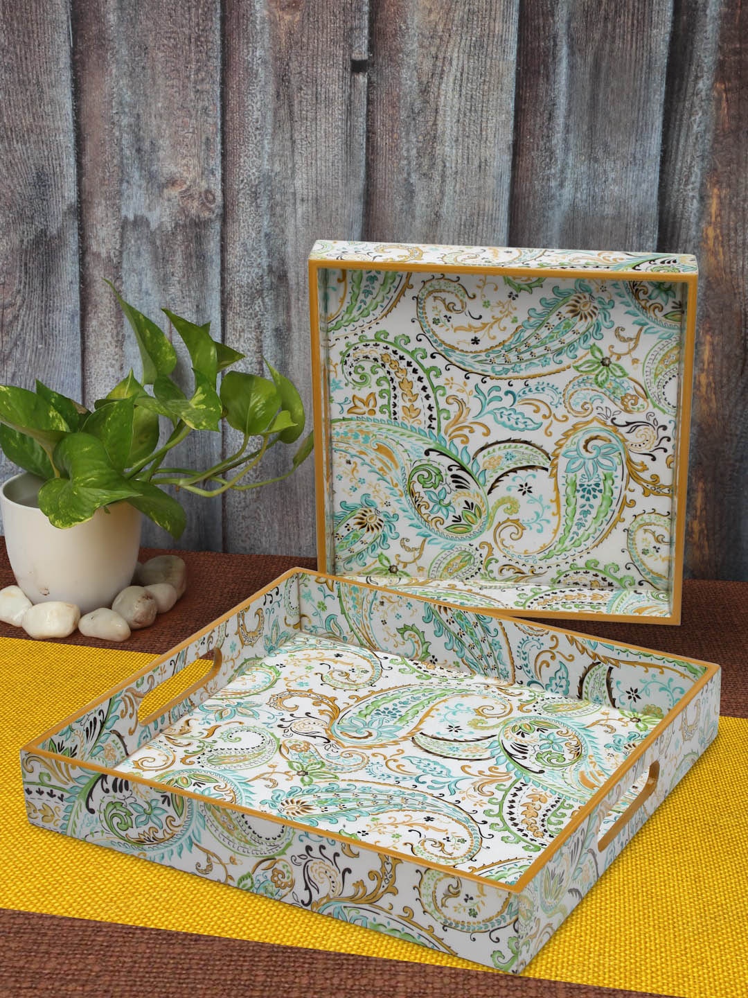 

ROMEE Green & White 2 Pieces Printed Wooden Trays