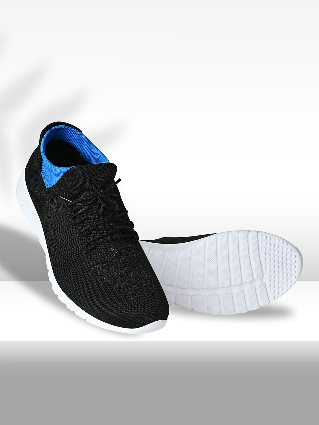 

TPENT Men Antibacterial Woven Design Sneakers, Black
