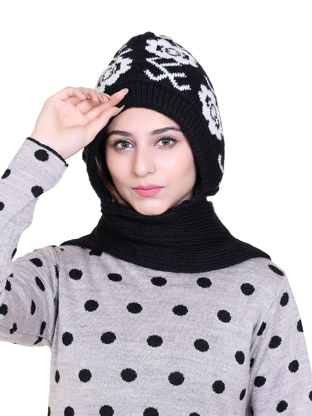 

Gajraj Women Beanie With Attached Muffler, Black