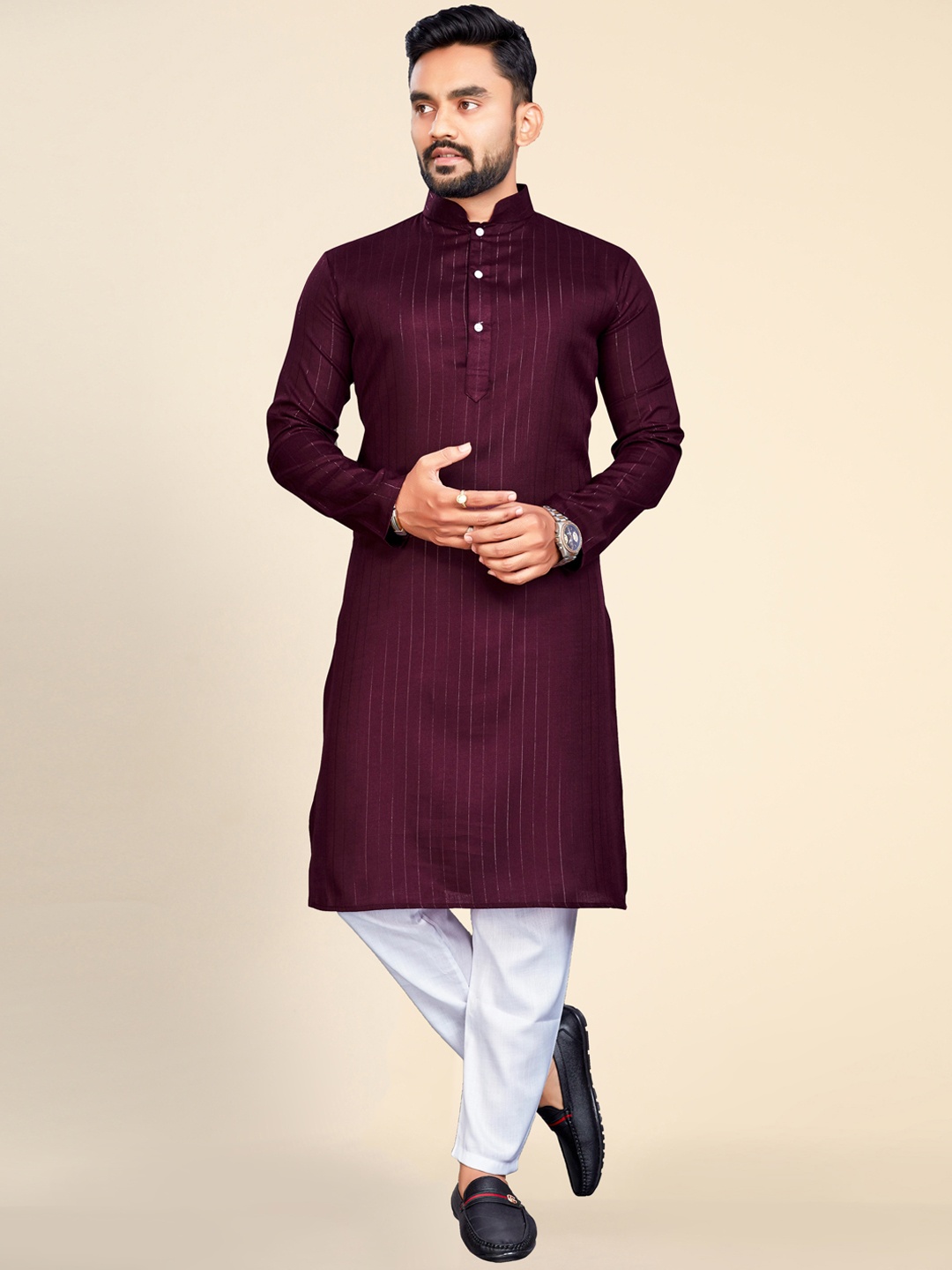 

Ekta Textiles Striped Mandarin Collar Pure Cotton Kurta With Pyjamas, Purple