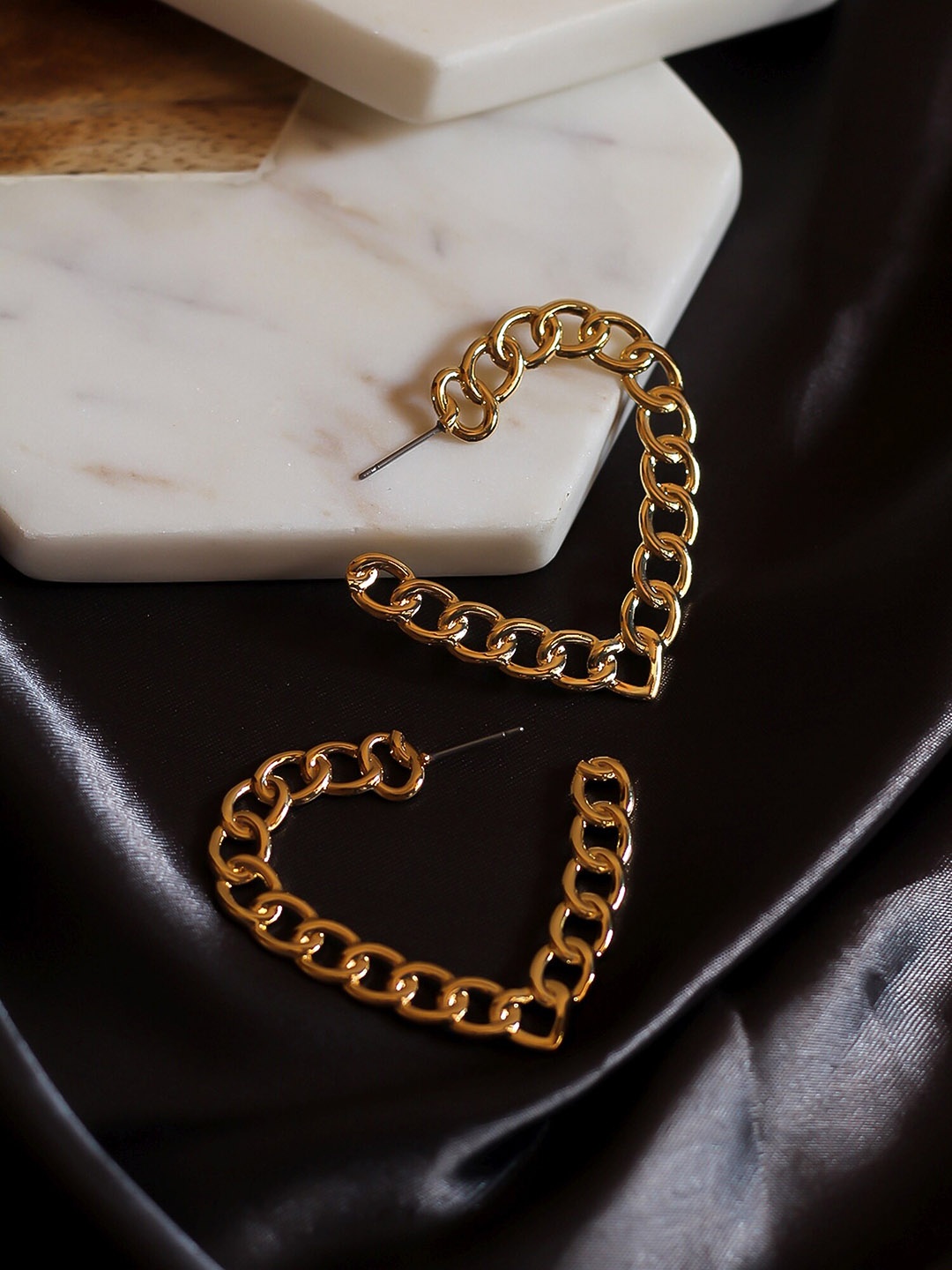 

Bellofox Gold-Plated Heart Shaped Half Hoop Earrings