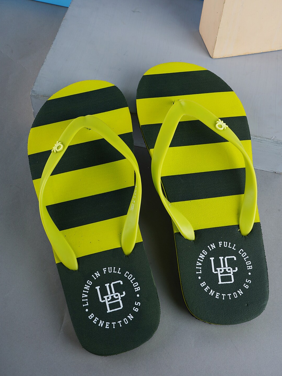 

United Colors of Benetton Men Striped Rubber Thong Flip-Flops, Yellow