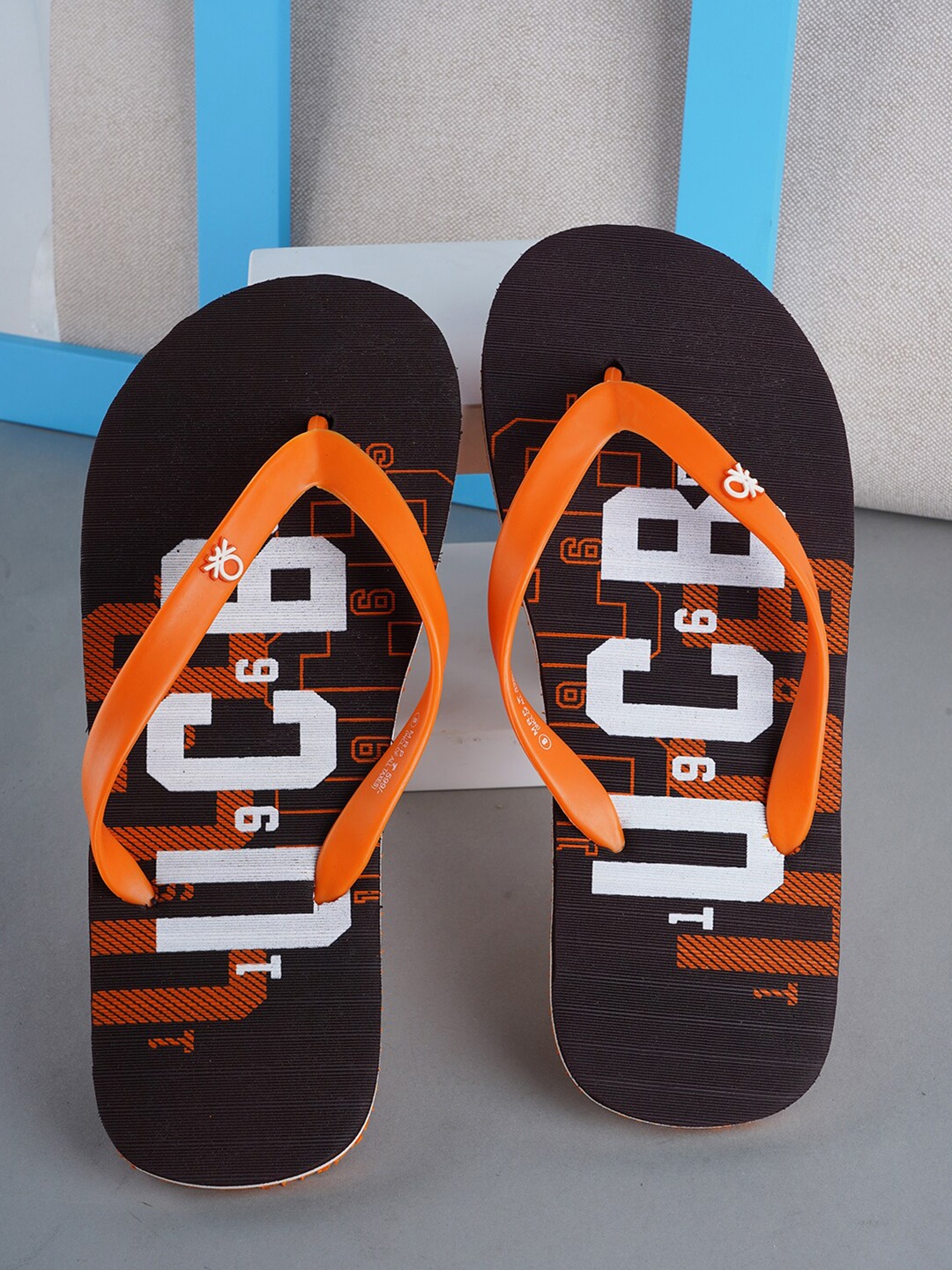 

United Colors of Benetton Men Printed Rubber Thong Flip-Flops, Brown