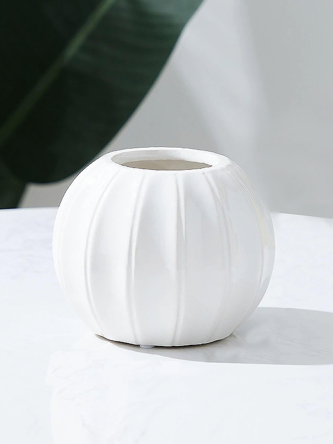 

Art Street White Textured Round Glazed Ceramic Vase