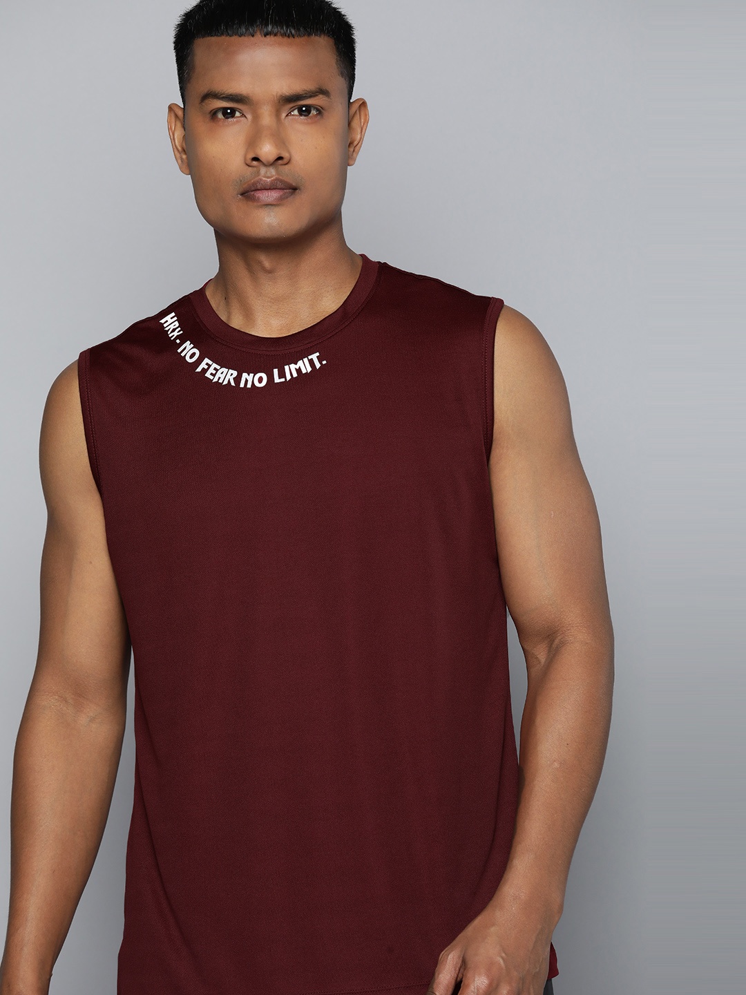 

HRX by Hrithik Roshan Typography Printed T-shirt, Maroon