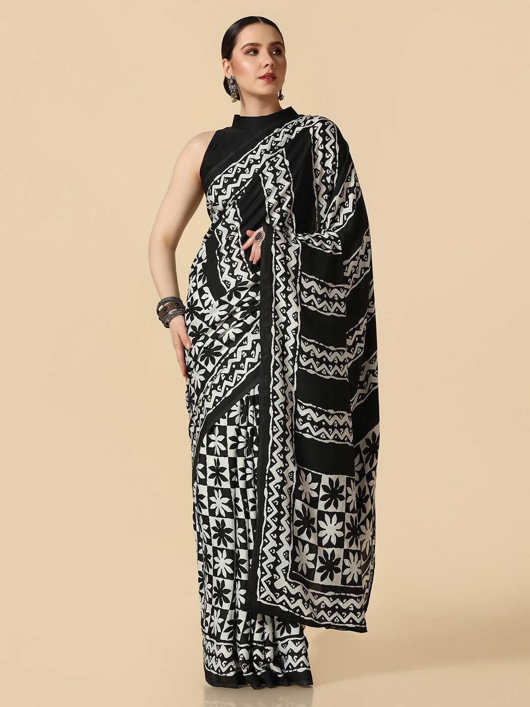 

Mitera Floral Printed Silk Blend Saree, White