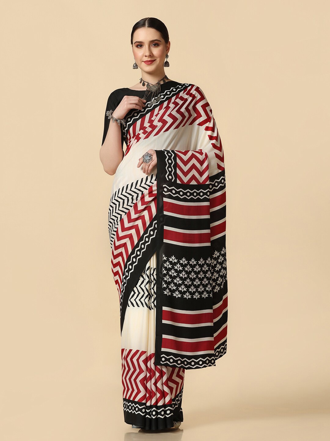 

Mitera Printed Silk Blend Saree, Off white