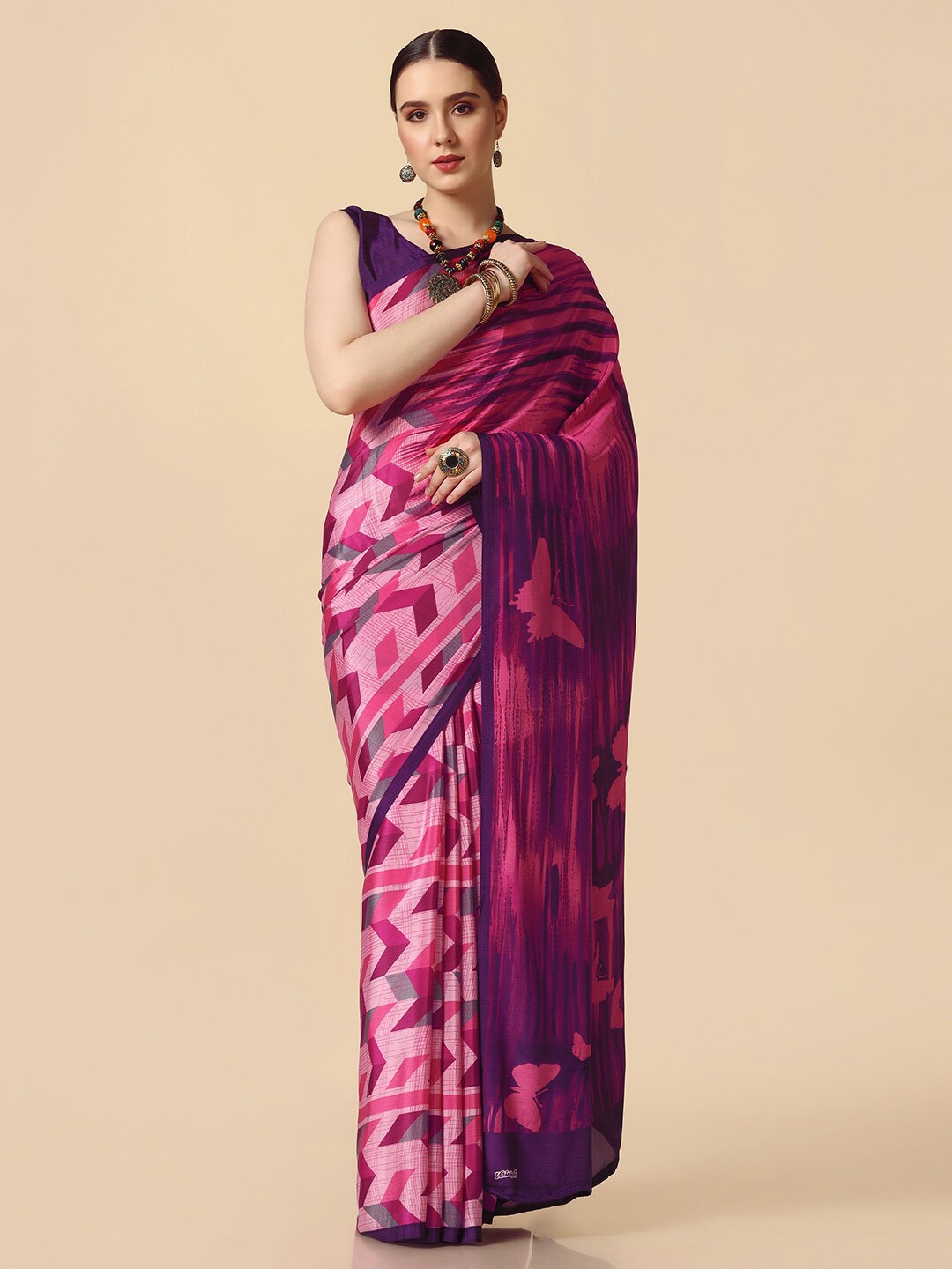 

Mitera Abstract Printed Saree, Pink