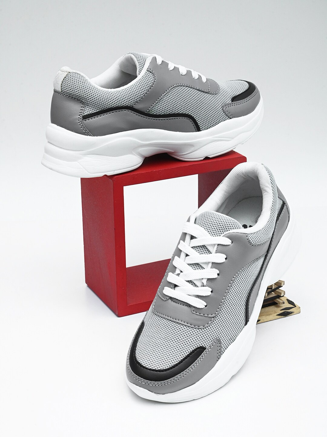 

Roadster Women Grey Colourblocked Sneakers