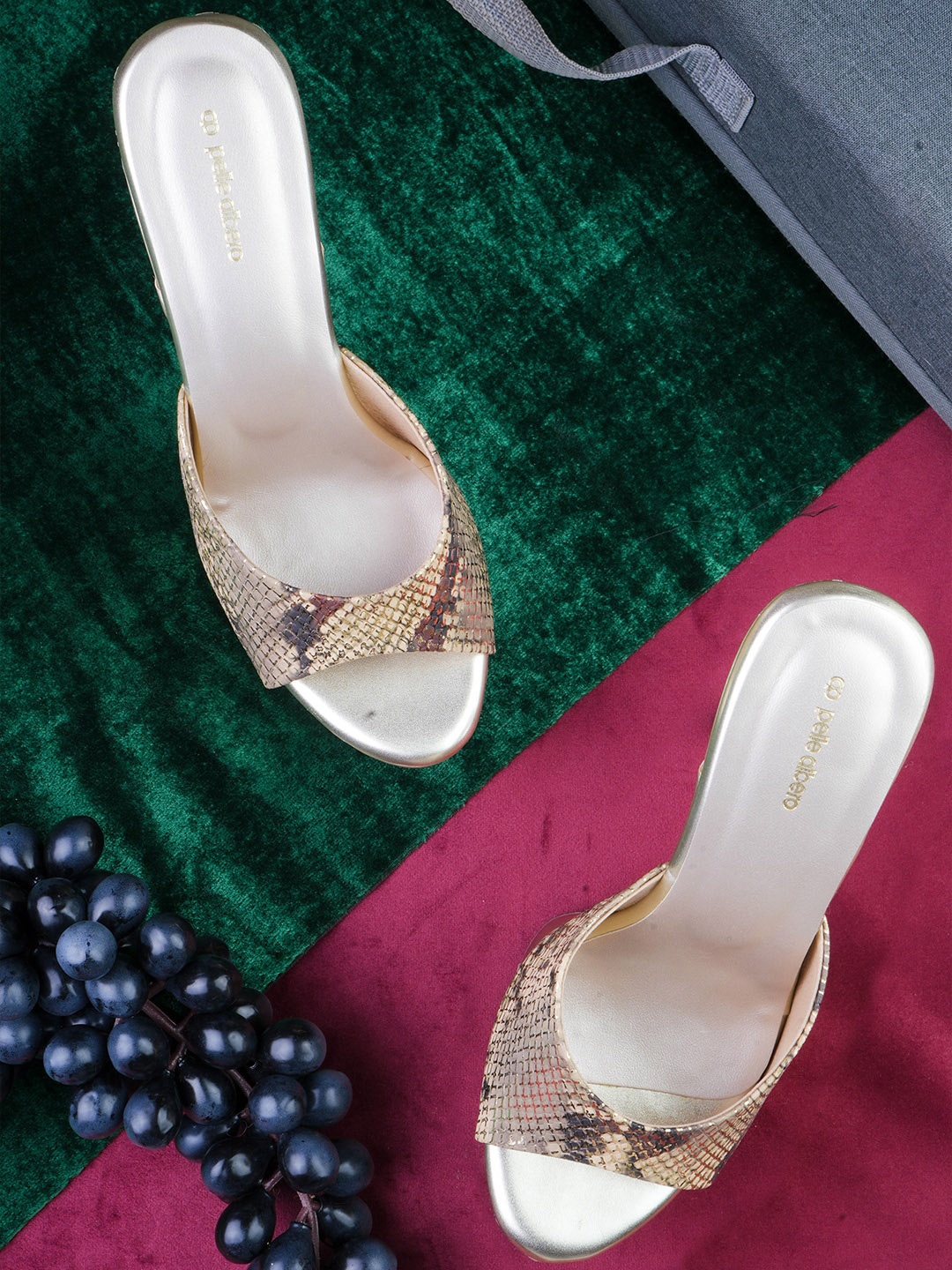 

pelle albero Textured Open Toe Stiletto Heels, Gold