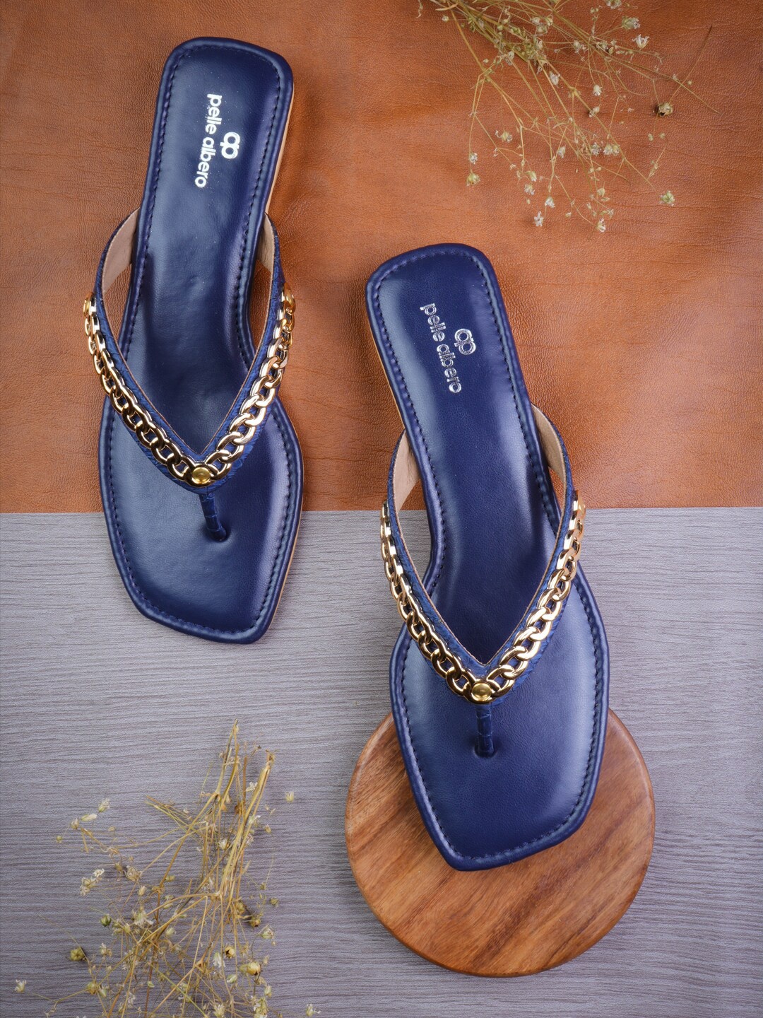 

pelle albero Women Embellished Open Toe Flats, Navy blue