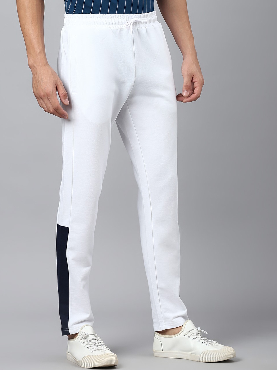 

Hubberholme Men Regular Fit Mid-Rise Track Pants, White