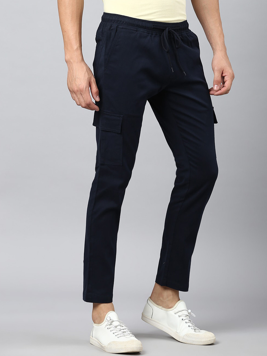 

Hubberholme Men Smart Easy Wash Mid-Rise Cargos, Navy blue