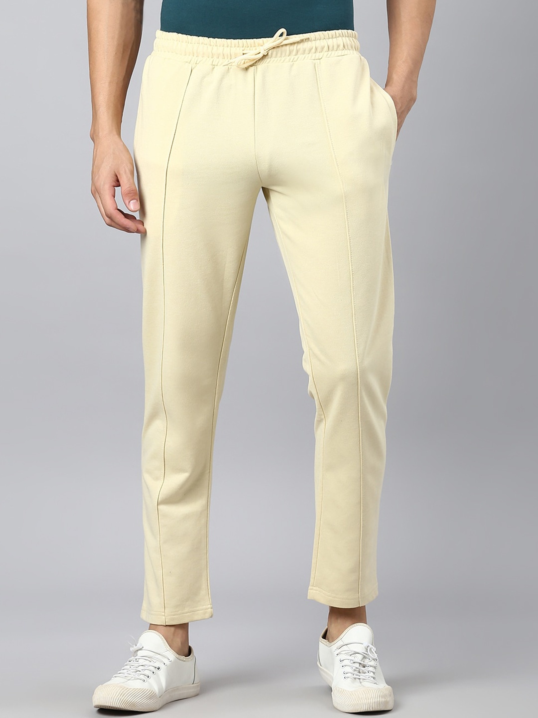 

Hubberholme Men Regular Fit Mid-Rise Track Pants, Off white