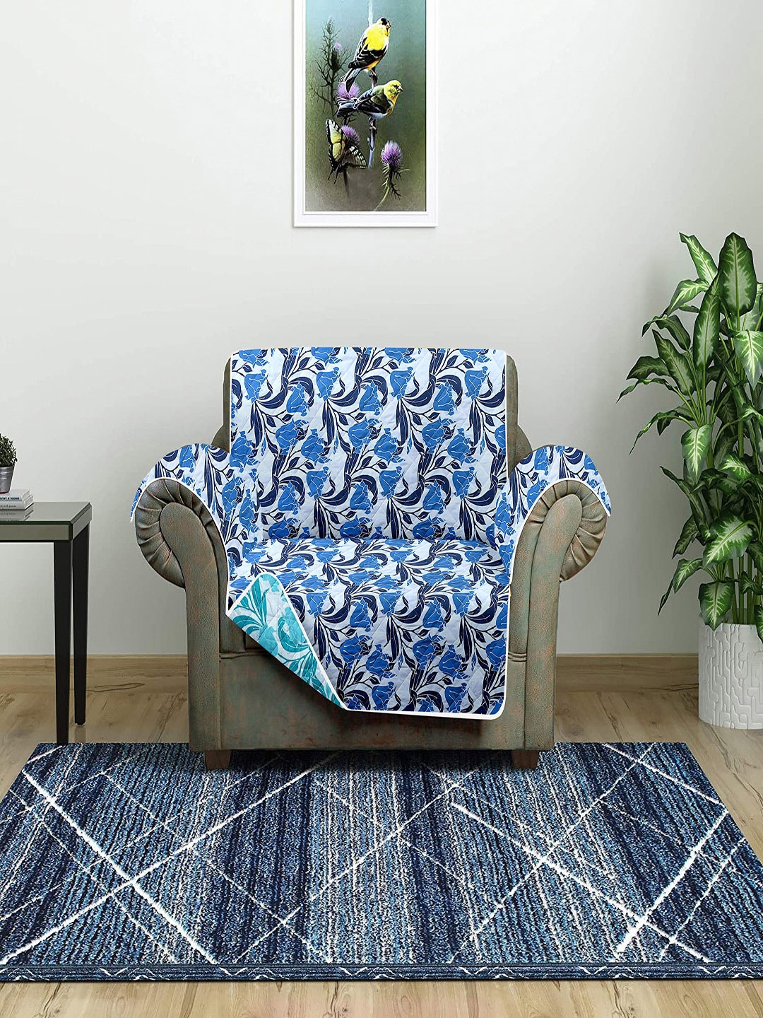

Cortina White & Blue Printed 1-Seater Reversible Sofa Cover With Arm Rest