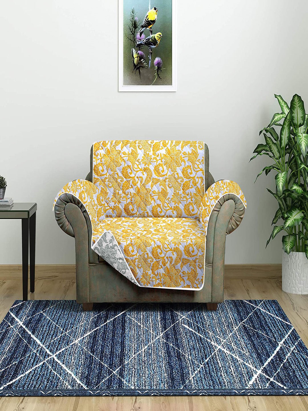 

Cortina Yellow & White Printed One Seater Reversible Sofa Cover With Arm