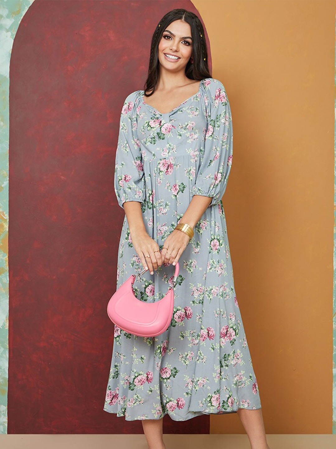 

Styli Green Floral Printed Puff Sleeves Midi Dress