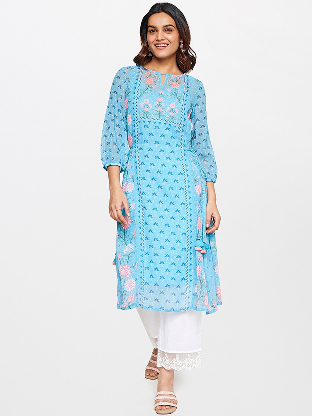 

Global Desi Floral Printed Keyhole Neck Kurta, Blue