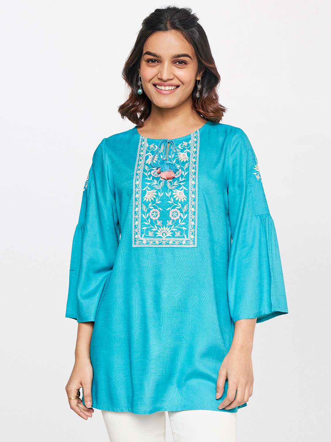 

Global Desi Floral Embroidered Round Neck Tunic, Blue