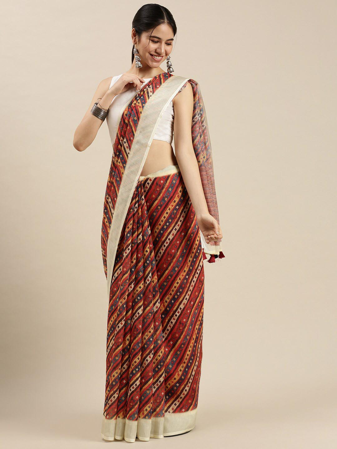 

Ethnic Threads Leheriya Printed Pure Linen Saree, Maroon