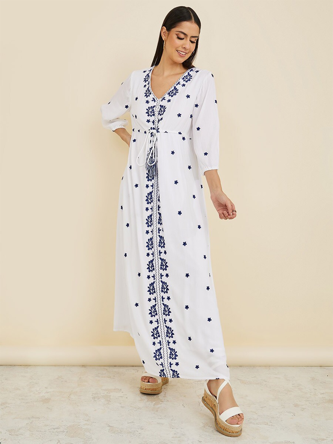 

Styli White Floral Printed V-Neck Puff Sleeves Maxi Dress