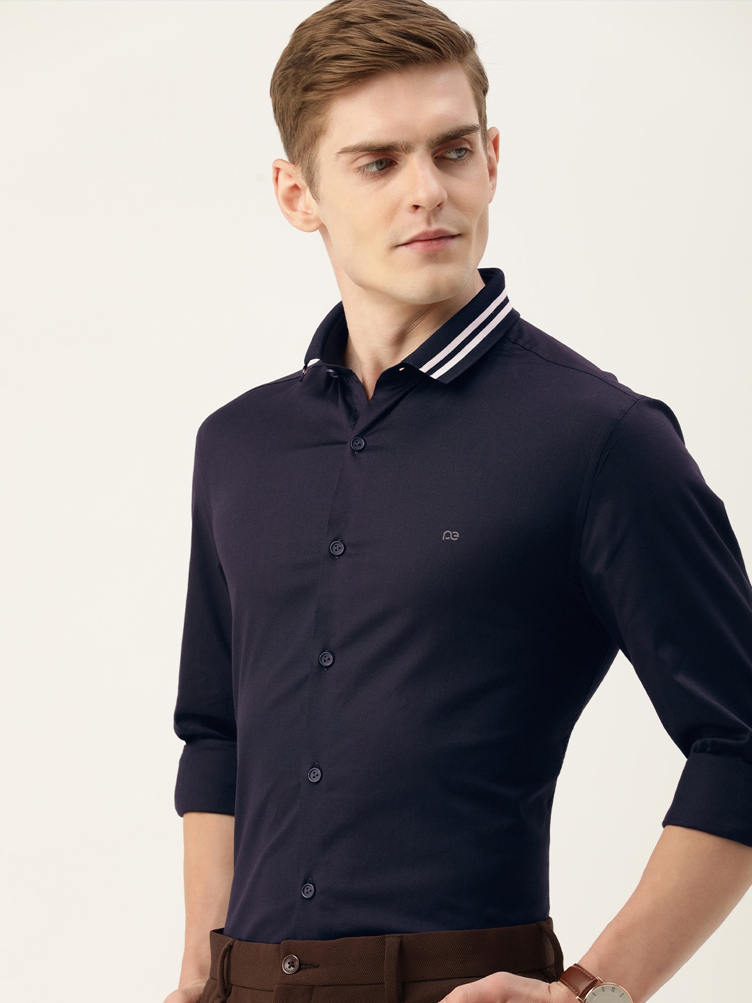 

Peter England Men Classic Slim Fit Opaque Formal Shirt, Navy blue