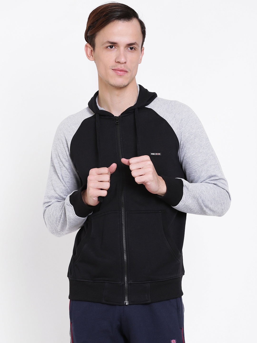 

Cloak & Decker by Monte Carlo Men Black Solid Hooded Sweatshirt