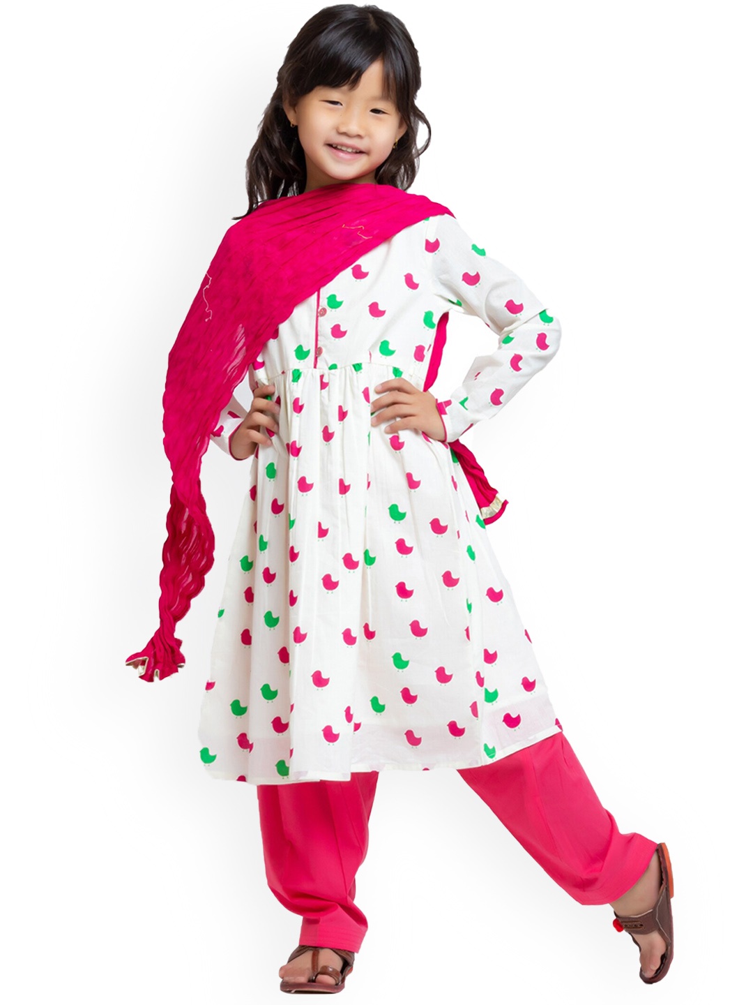 

My Little Lambs Girls Animal Printed Pure Cotton Kurta With Salwar & Dupatta, Cream