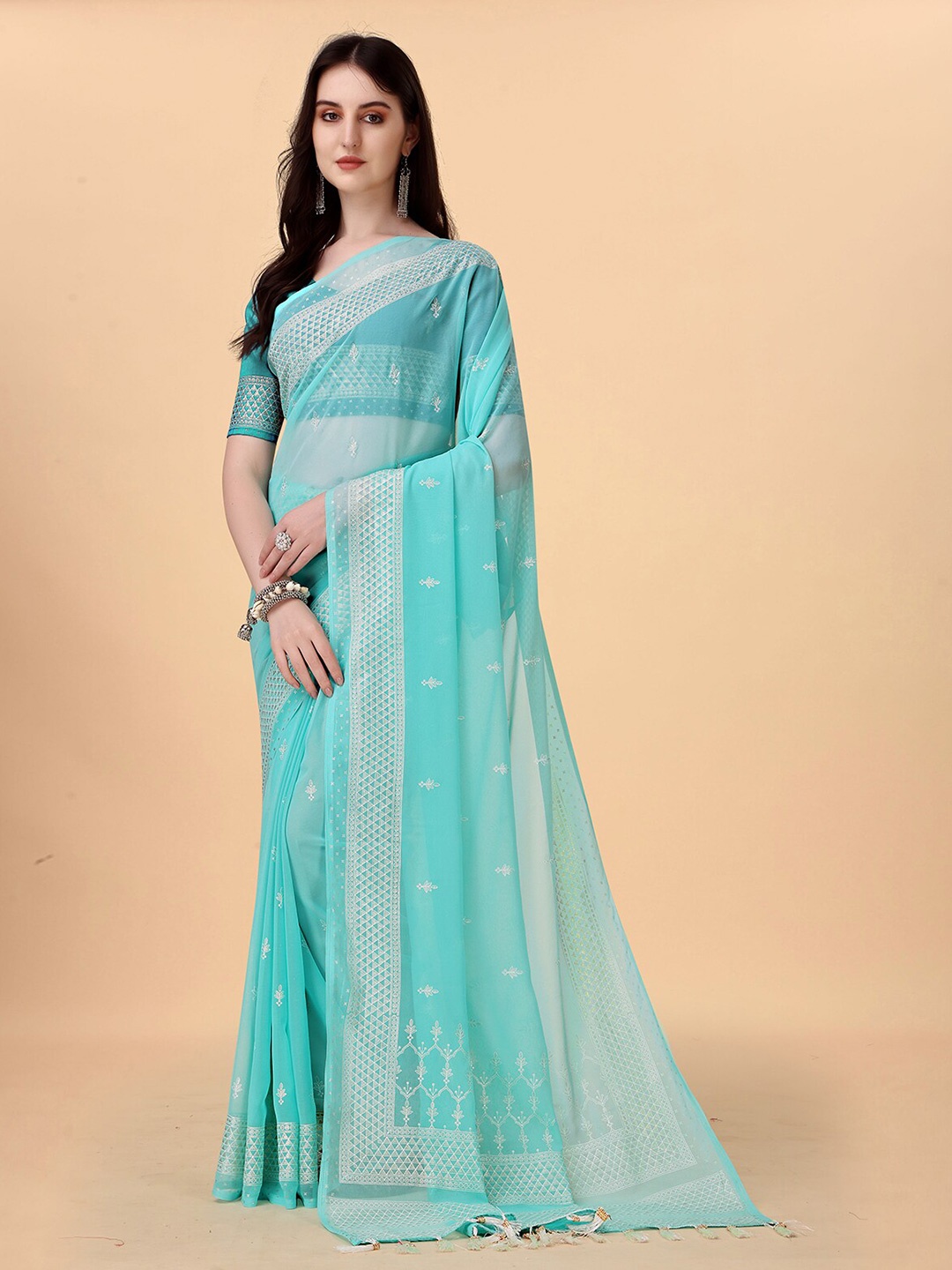 

Anjaneya Sarees Floral Printed Silk Blend Saree, Blue