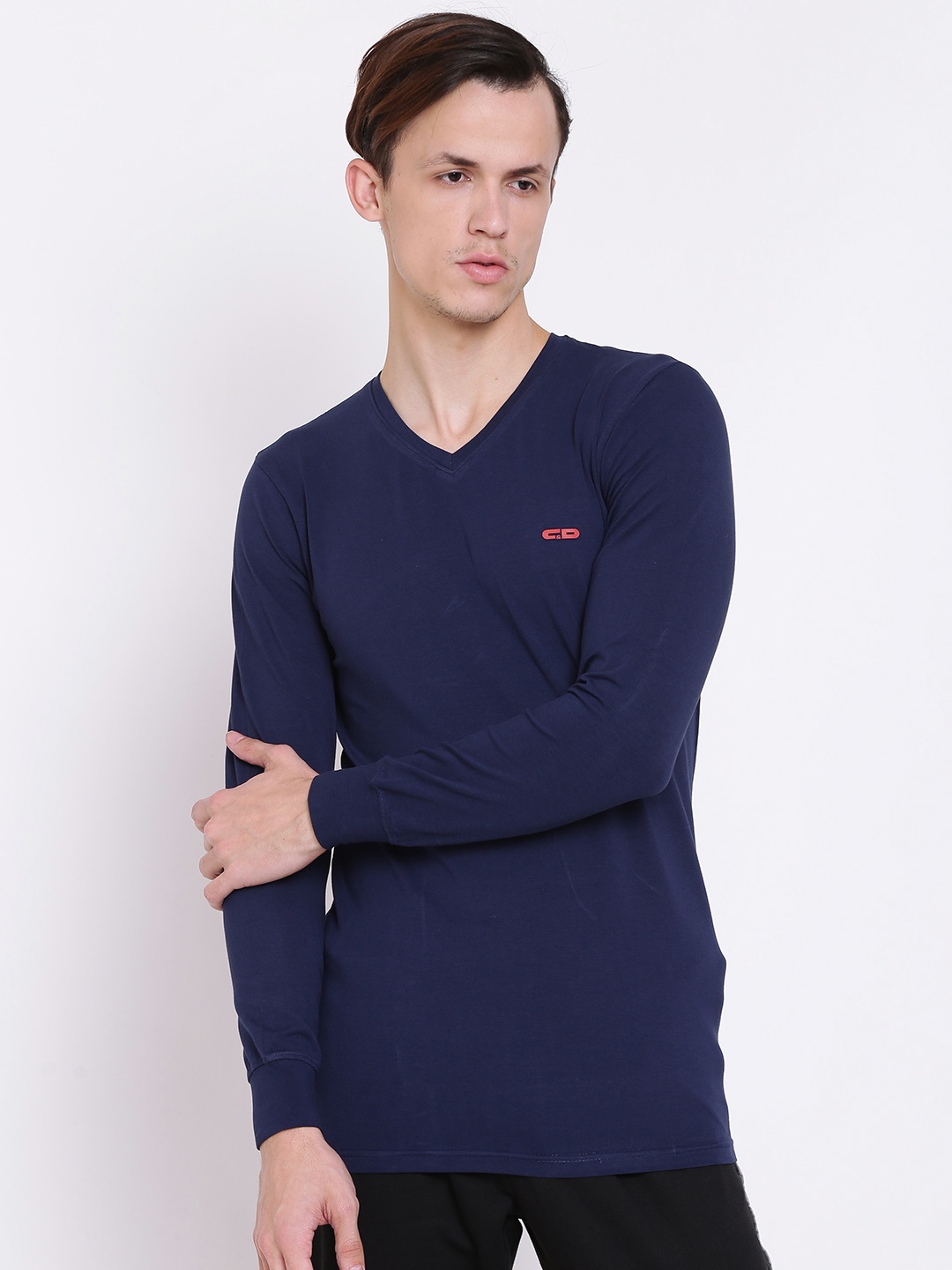 

Cloak & Decker by Monte Carlo Men Navy Solid V-Neck T-shirt, Navy blue